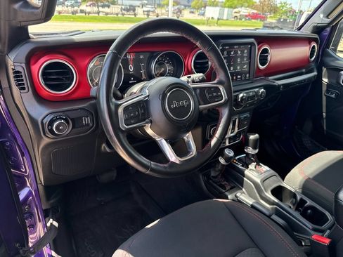 Used 2023 Jeep Wrangler Rubicon w/ LED Lighting Group AWD/4WD image 12