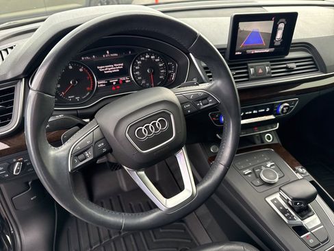 Used 2020 Audi Q5 2.0T Premium w/ Convenience Package image 23