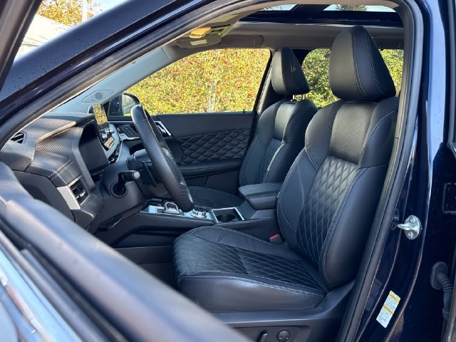 Used 2023 Mitsubishi Outlander SEL AWD/4WD image 17
