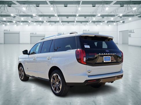 New 2026 Ford Expedition King Ranch AWD/4WD image 2