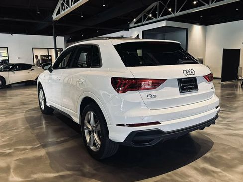 Used 2023 Audi Q3 2.0T Premium w/ Convenience Package AWD/4WD image 3