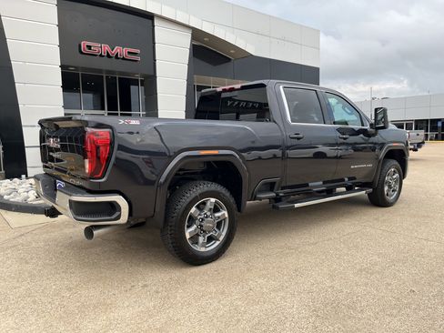 New 2026 GMC Sierra 2500 SLE w/ SLE Value Package; image 3