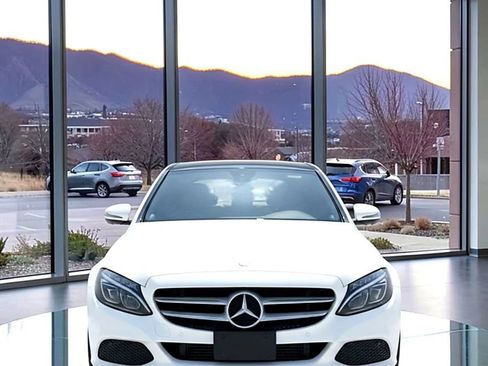 Used 2016 Mercedes-Benz C 300 4MATIC Sedan image 7