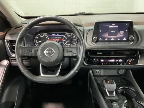 Used 2021 Nissan Rogue SV w/ Premium Package AWD/4WD image 8