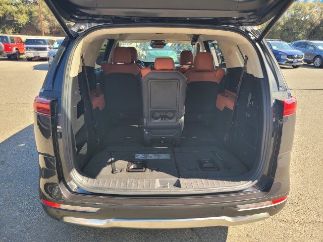 Used 2024 Kia Carnival SX FWD image 8