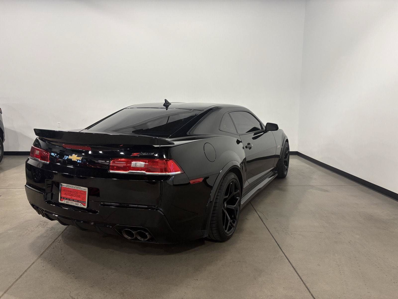 Used 2015 Chevrolet Camaro Z/28 RWD image 3