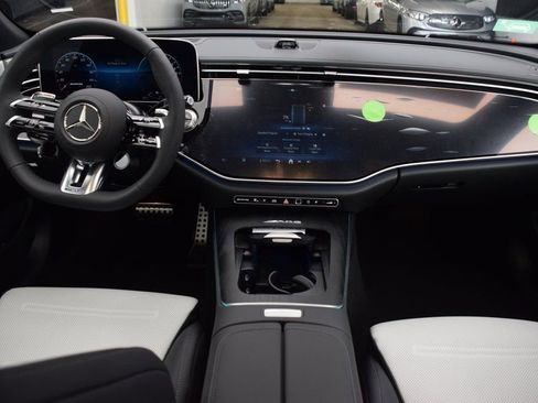 New 2026 Mercedes-Benz E 53 AMG e 4MATIC Sedan image 18
