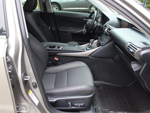Used 2016 Lexus IS 300 AWD w/ Navigation System Package image 27