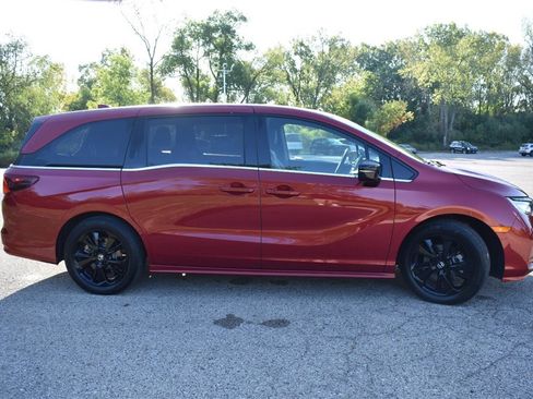 Used 2024 Honda Odyssey Sport image 9