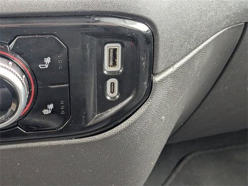 Used 2024 GMC Sierra 1500 SLT image 23