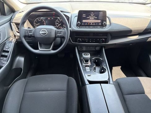 Used 2026 Nissan Rogue S FWD image 12