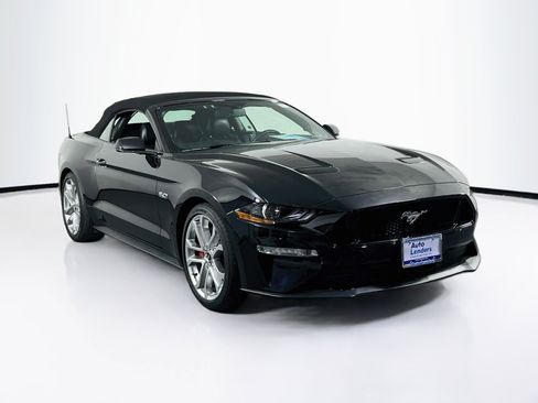 Used 2019 Ford Mustang GT Premium w/ Equipment Group 401A RWD image 3