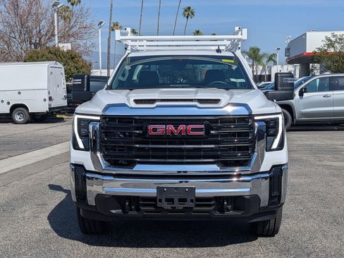 New 2026 GMC Sierra 2500 Pro image 2