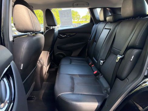 Used 2022 Nissan Rogue Sport SL AWD/4WD image 30