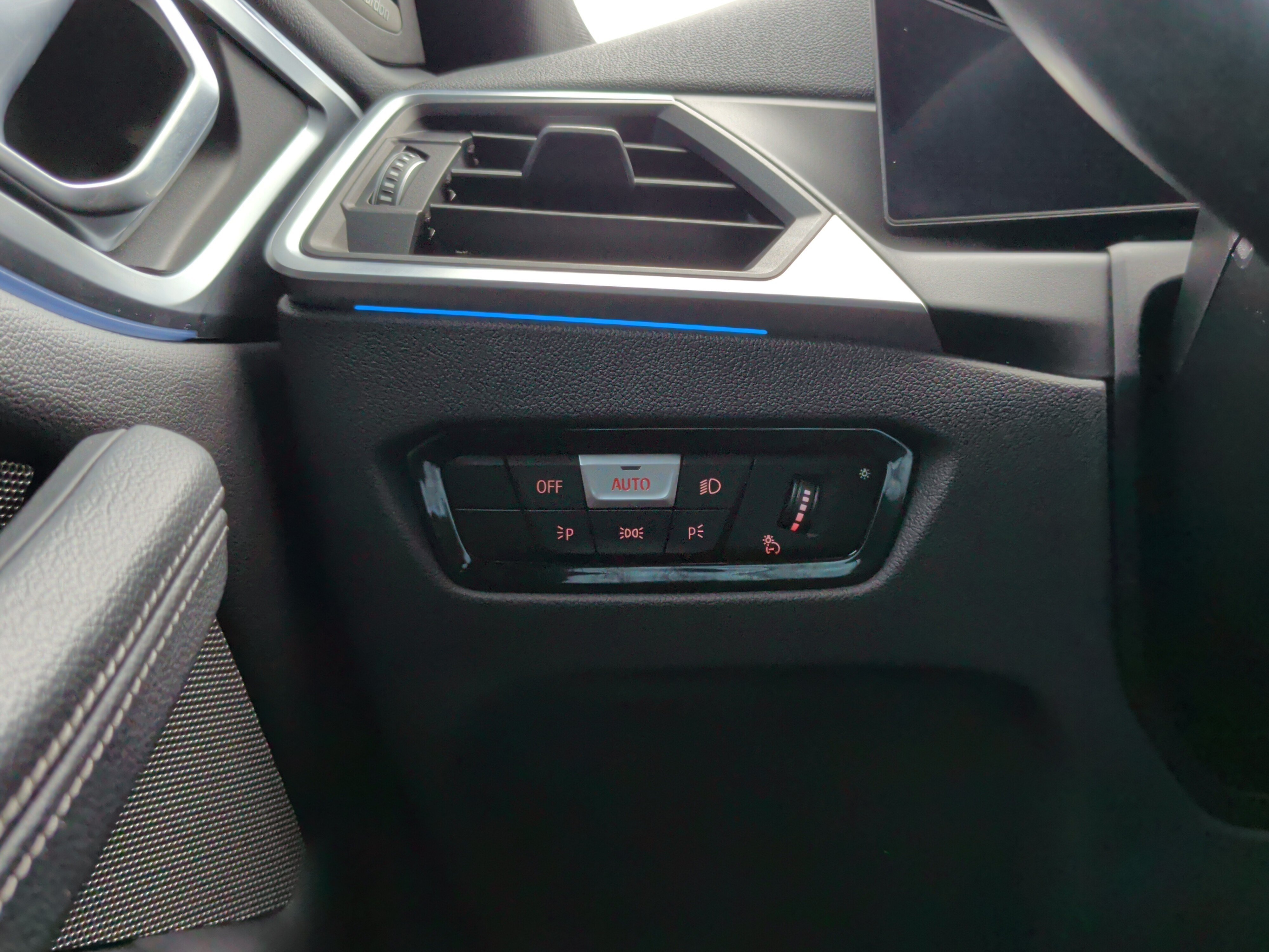 Used 2023 BMW i4 eDrive40 w/ M Sport Package RWD image 21