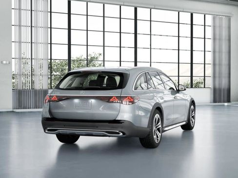 Used 2025 Mercedes-Benz E 450 4MATIC All-Terrain Wagon image 45