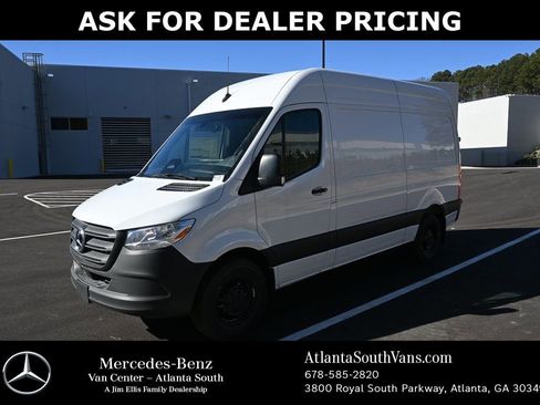 Used 2025 Mercedes-Benz Sprinter 2500 image 1