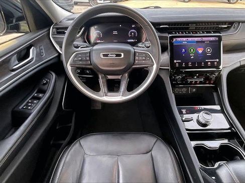 Used 2023 Jeep Grand Cherokee L Limited w/ Black Appearance Package image 5