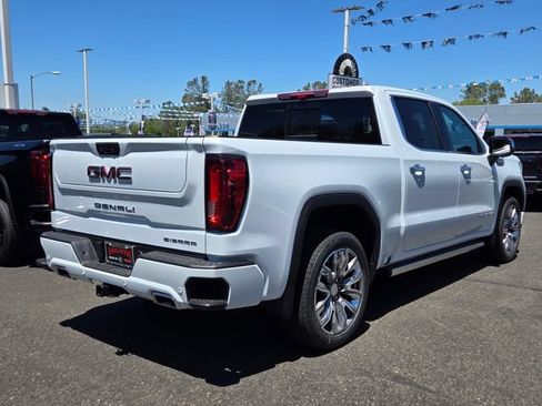 New 2026 GMC Sierra 1500 Denali AWD/4WD image 4
