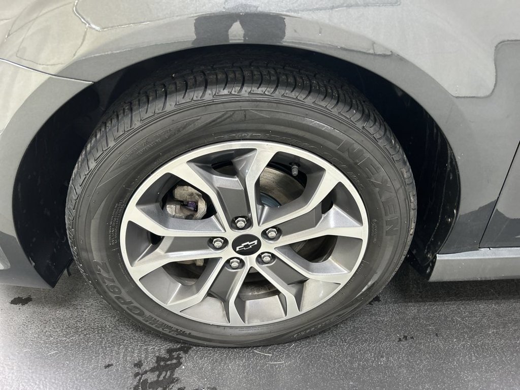 Used 2019 Chevrolet Sonic LT w/ Convenience Package FWD image 8