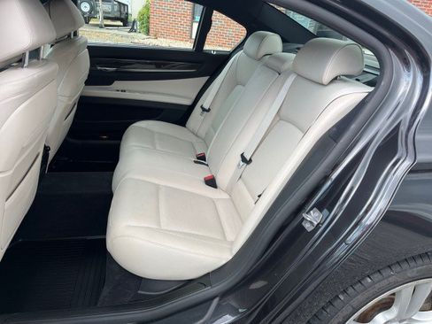 Used 2013 BMW 750Li RWD image 14