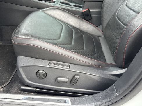 Used 2021 Volkswagen Jetta GLI FWD image 13