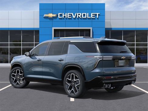 New 2026 Chevrolet Traverse High Country w/ LPO, Floor Liner Package image 3