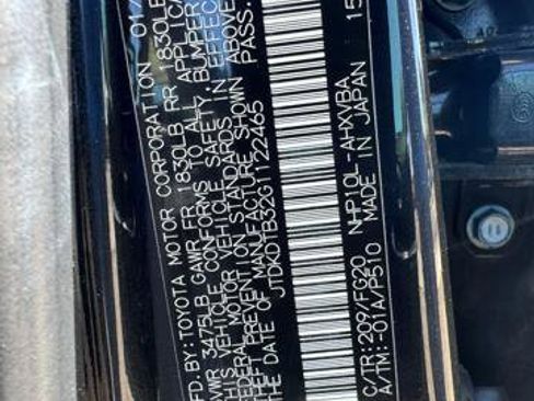 Used 2016 Toyota Prius C Two image 9