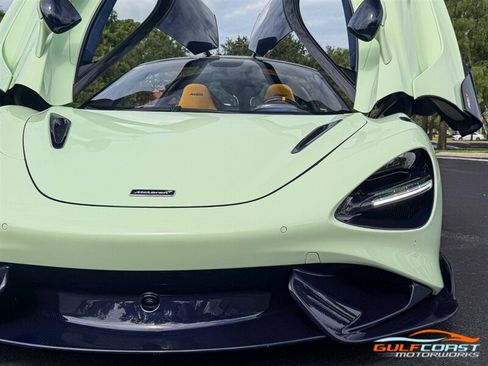 Used 2021 McLaren 765LT RWD image 5