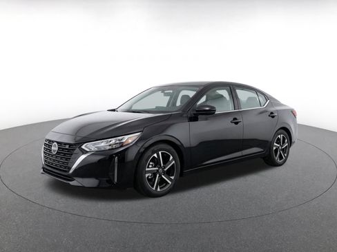 Used 2025 Nissan Sentra SV FWD image 3