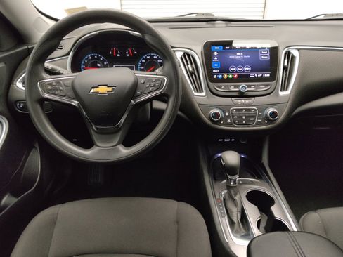 Used 2021 Chevrolet Malibu LT FWD image 22