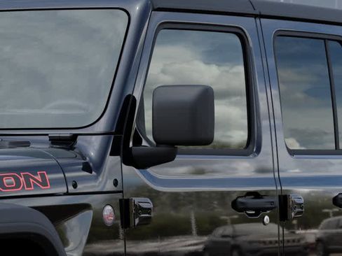 New 2025 Jeep Wrangler Unlimited Rubicon w/ Technology Group image 12