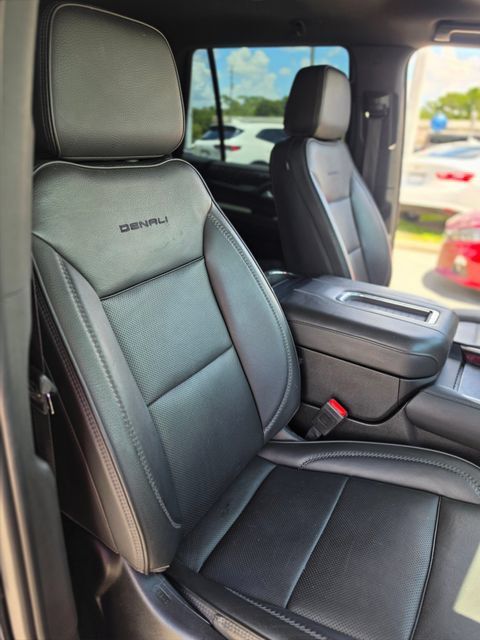 Used 2023 GMC Yukon Denali RWD image 23