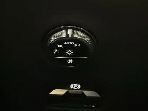 Used 2026 Mercedes-Benz GLC 300 4MATIC image 17