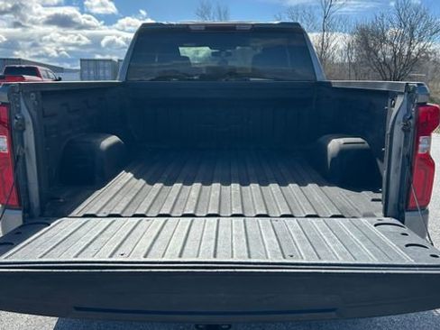 Used 2021 Chevrolet Silverado 1500 RST AWD/4WD image 37