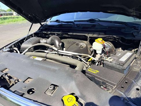 Used 2016 RAM 1500 Laramie AWD/4WD image 19
