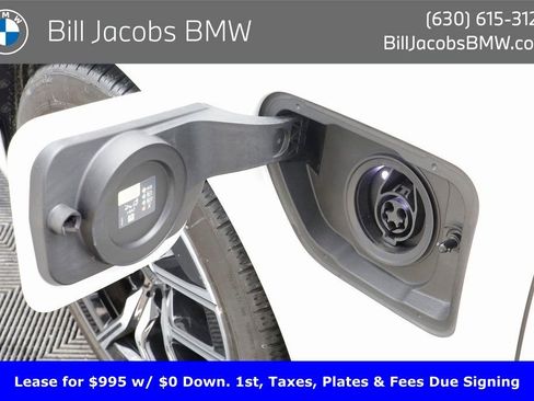 Certified 2025 BMW 750e xDrive AWD/4WD image 17
