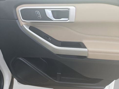 Used 2020 Ford Explorer XLT w/ Equipment Group 202A image 29