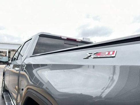 Used 2021 GMC Sierra 1500 SLT w/ SLT Premium Package AWD/4WD image 7