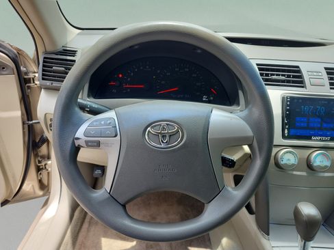 Used 2009 Toyota Camry SE FWD image 11
