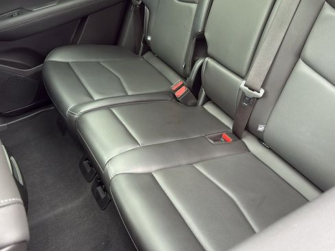 Certified 2025 Cadillac XT5 Premium Luxury image 32