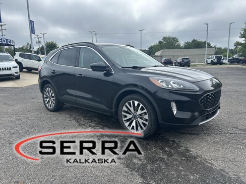 Used 2021 Ford Escape Titanium w/ Class II Trailer Tow Package AWD/4WD image 1