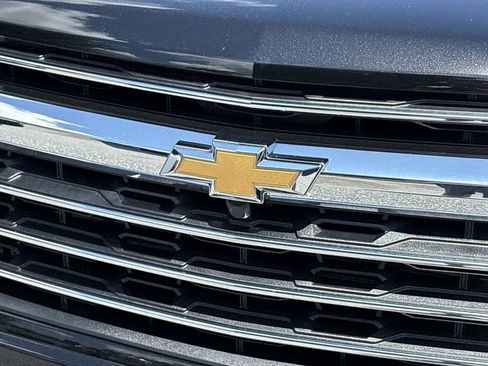 New 2026 Chevrolet Traverse LT FWD image 32