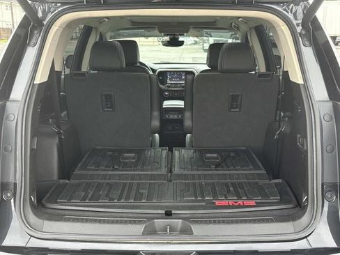 Used 2020 GMC Acadia Denali w/ Technology Package AWD/4WD image 8