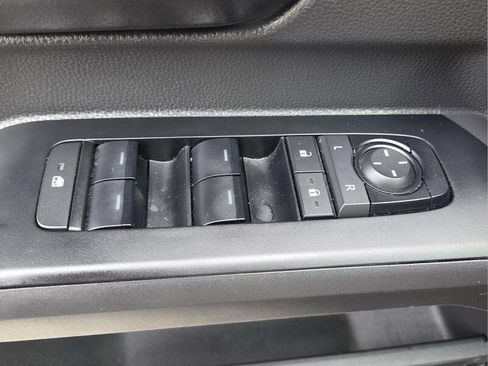 Used 2024 Toyota Tacoma SR5 RWD image 22