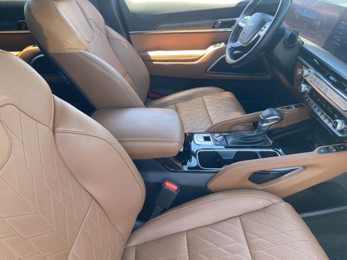 Certified 2025 Kia Telluride SX X-Line AWD/4WD image 10