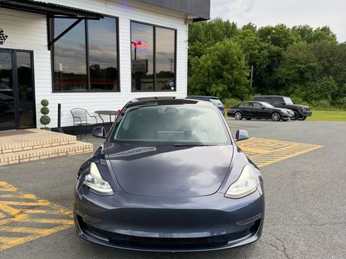Used 2022 Tesla Model 3 RWD image 2