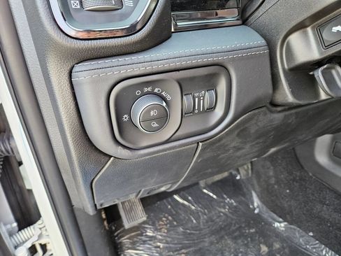 New 2026 RAM 3500 Limited AWD/4WD image 19