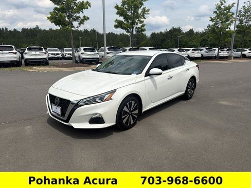 Used 2021 Nissan Altima 2.5 SV AWD/4WD image 3