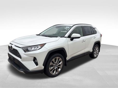 Used 2019 Toyota RAV4 Limited image 8